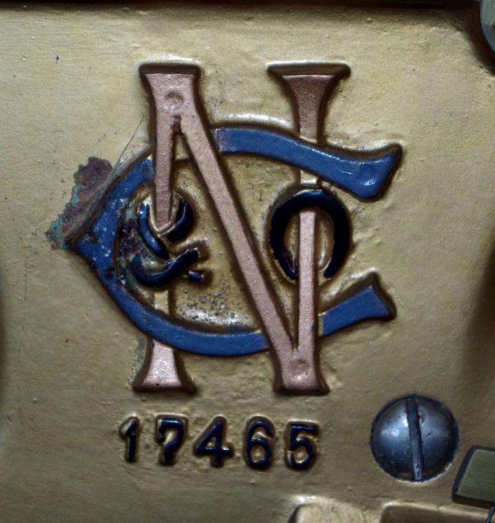 Mignon Nicholson logo 1 resize final.jpg